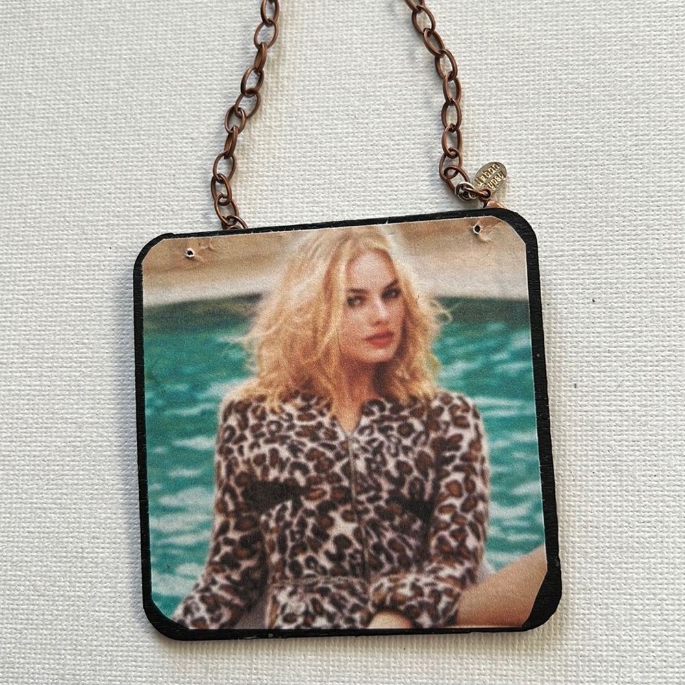 Margot Robbie Ornament